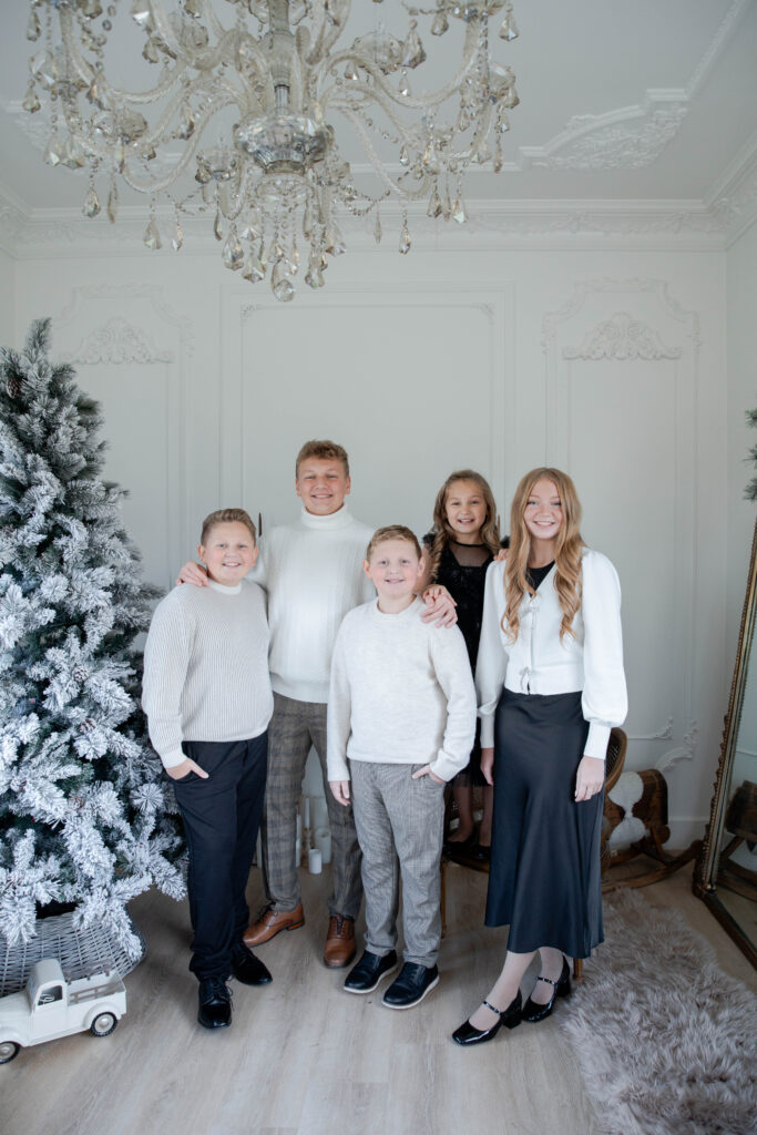 elegant holiday family photos